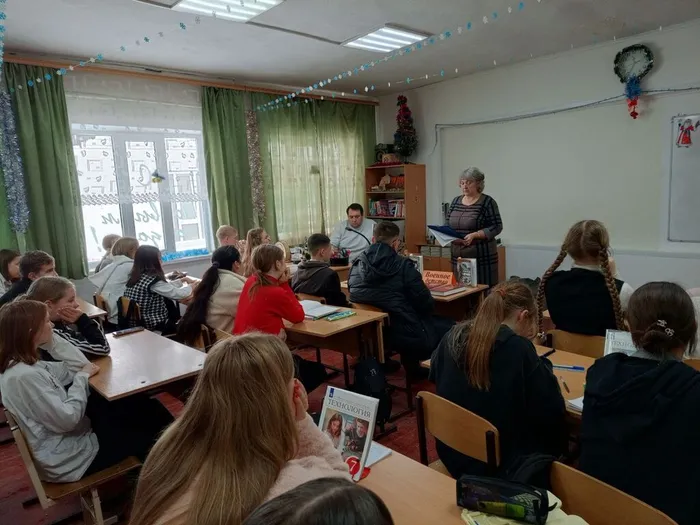 photo_5426958055338872364_y