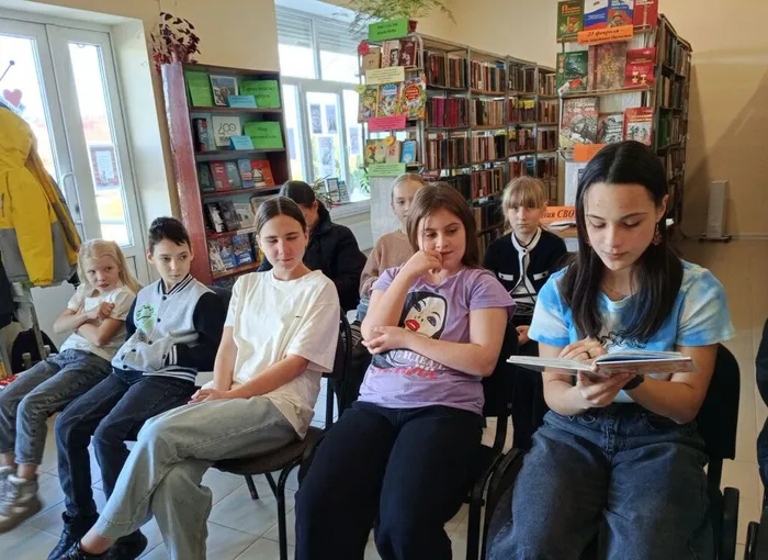 photo_5271797774745802348_y